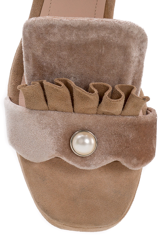 Sandale din catifea cu perle Ana Kaloni imagine 3