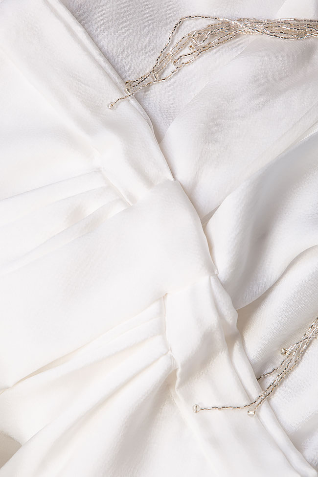 فستان سهرة من الحرير مع هدب اومرا image 4