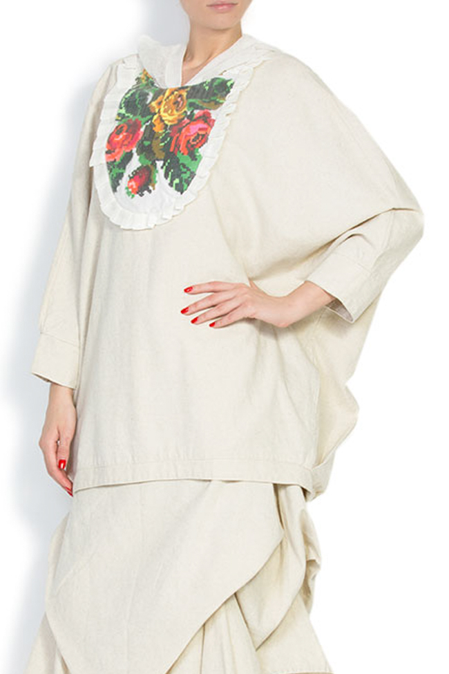 Tunique en coton et lin, avec des broderies et capuche Nicoleta Obis image 1
