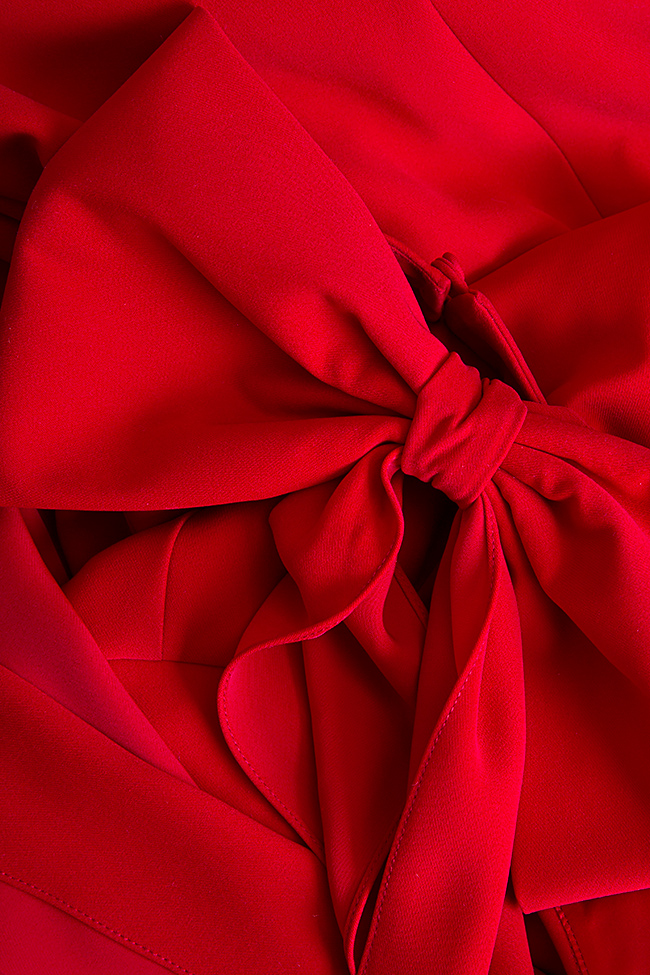 فستان سهرة من الكريب مع ربطة ضخمة افا فريد image 4
