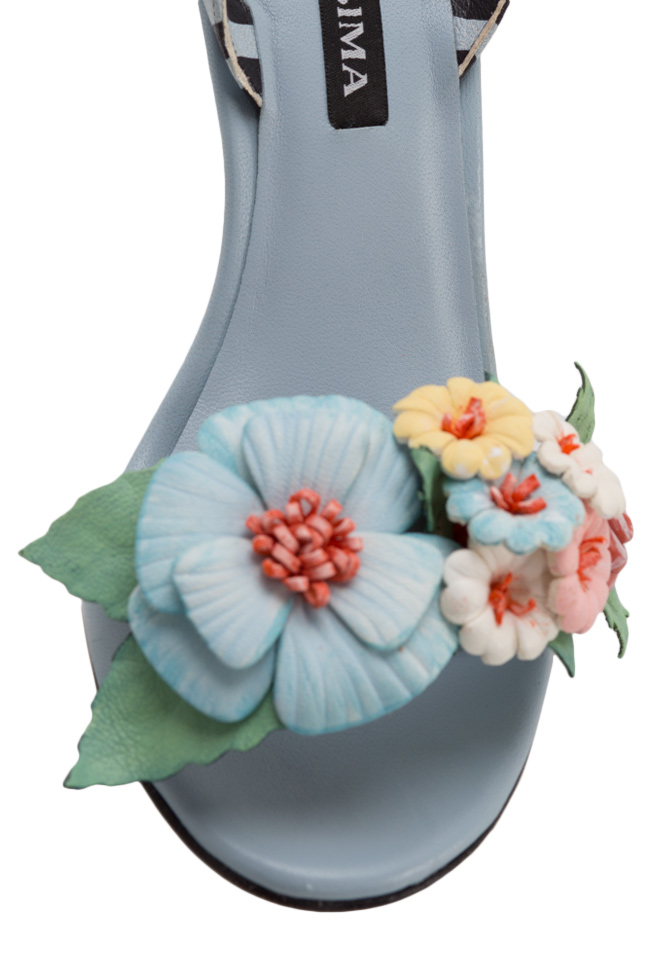 Sandale din piele cu aplicatii florale 3D pictate manual Eva Ginissima imagine 3