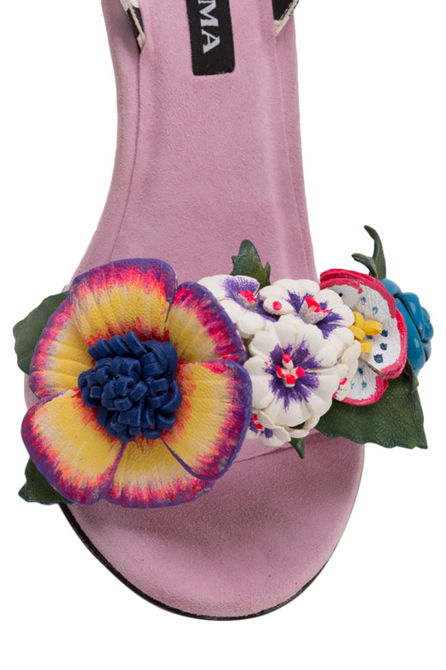 Sandale din piele intoarsa cu aplicatii florale 3D Eva Ginissima imagine 3