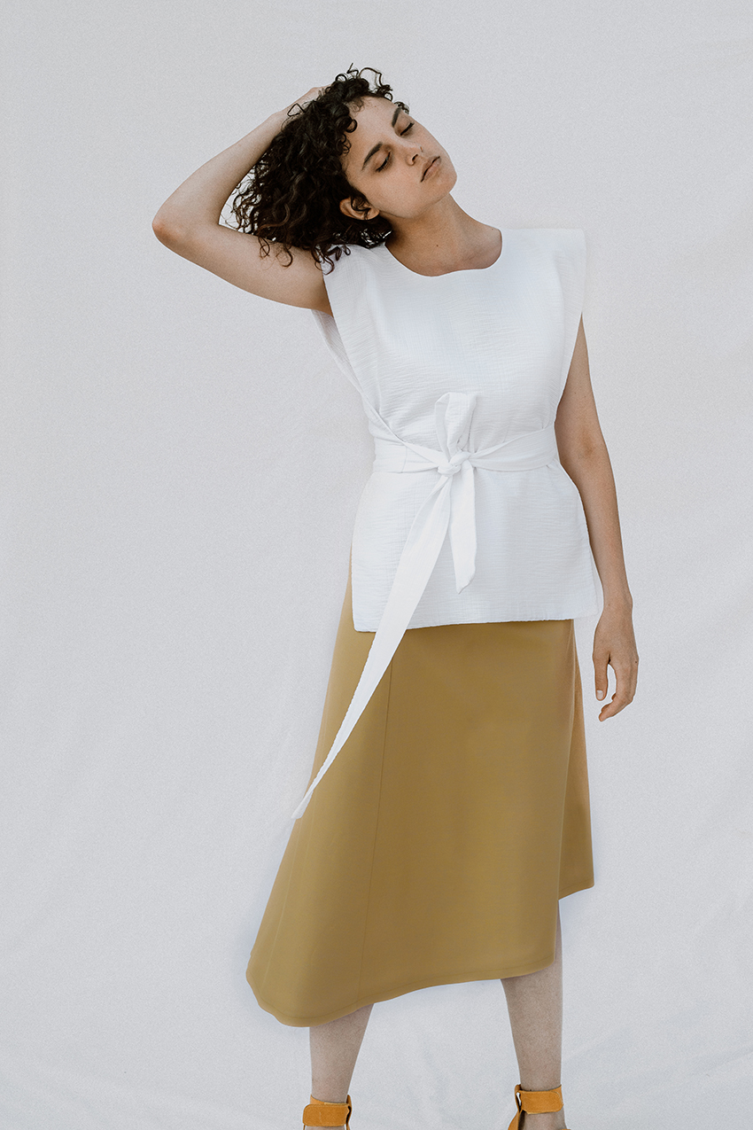 Asymmetric cotton skirt Undress image 4