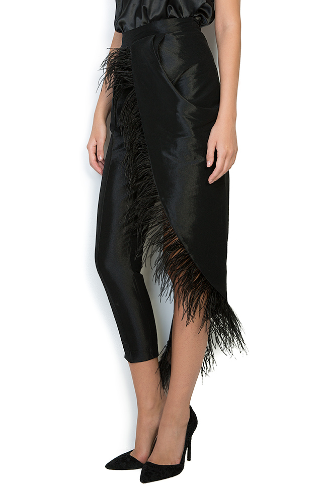 Pantaloni din tafta cu insertii din pene Black Wings Atelier Jaisse imagine 1