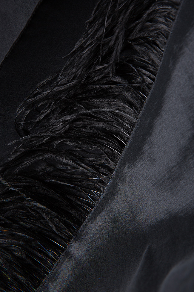 Pantaloni din tafta cu insertii din pene Black Wings Atelier Jaisse imagine 4
