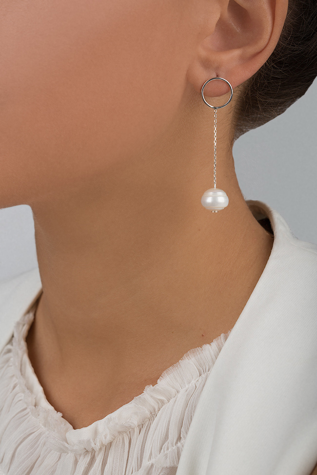 Silver pearl earrings  Eneada image 3