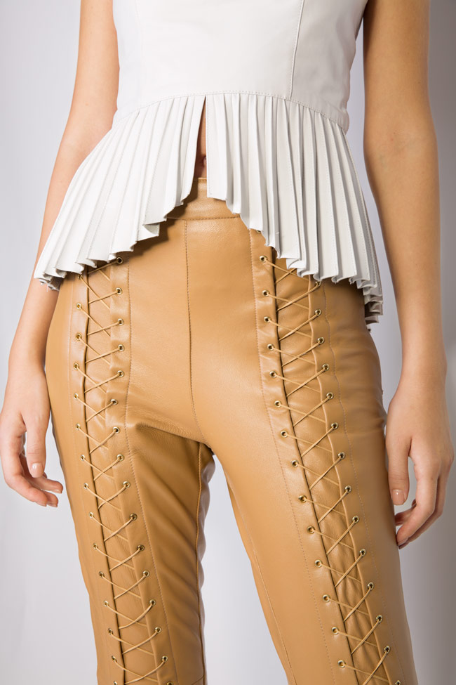 Pantalon en cuir avec des lacets LUWA image 3