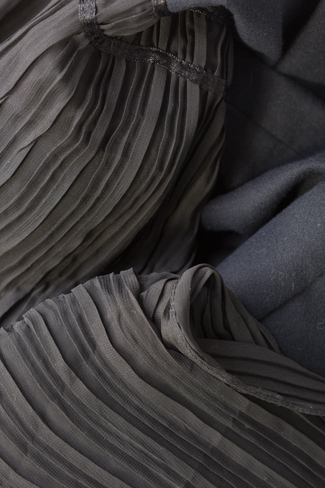 Rochie asimetrica tip sacou din stofa de lana si voal plisat Zenon imagine 4