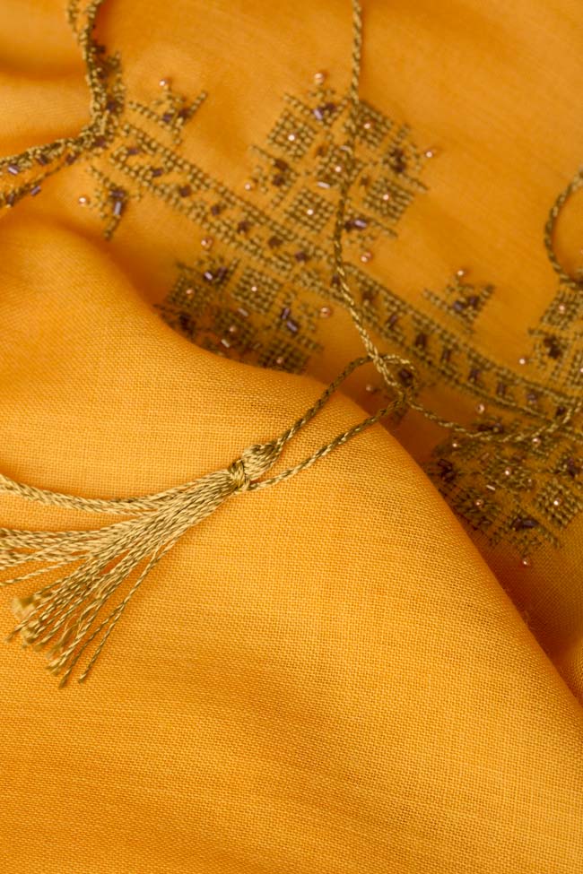 Fusta brodata manual din lana merinos cu cordon Izabela Mandoiu imagine 4
