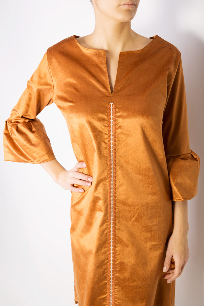 Robe brodée en velours de coton avec manches bouffantes Maressia image 3