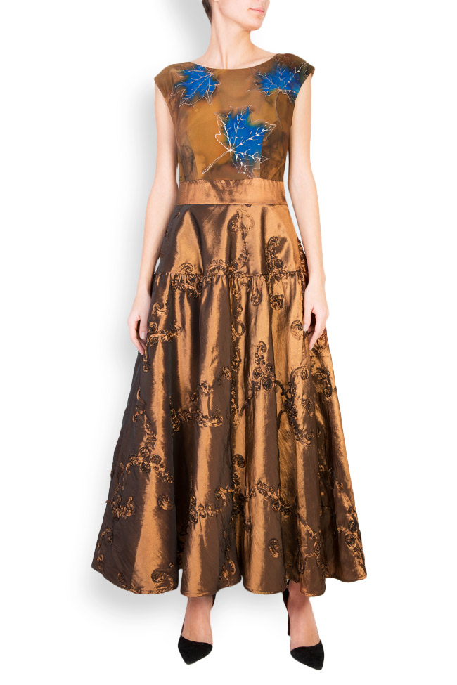 فستان من التافتا المصنوع من مزيج الحرير المرسوم باليد وانا مانوليسكو image 0