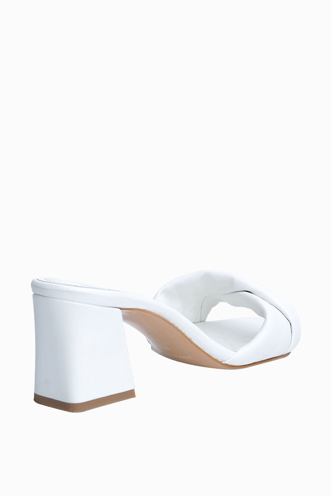 Mules en cuir blanc Ginissima image 1