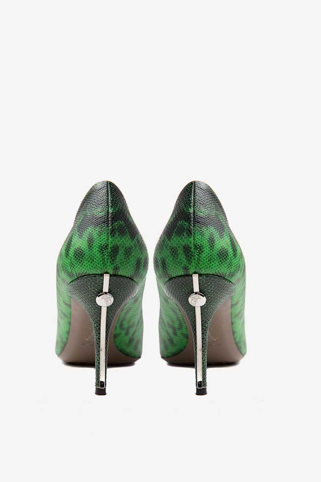 Pantofi din piele de sarpe Versace imagine 3