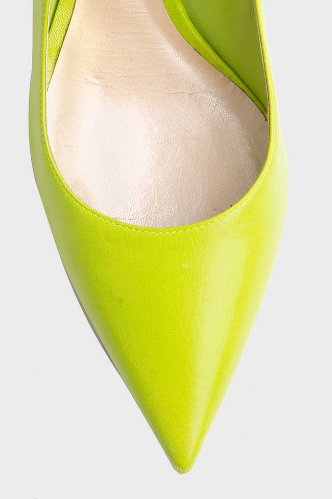 Pantofi stiletto verde neon Christian Dior imagine 3